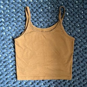 Arq Crop Tank